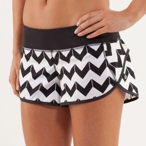 Lululemon Speed Shorts in Arrow Chevron